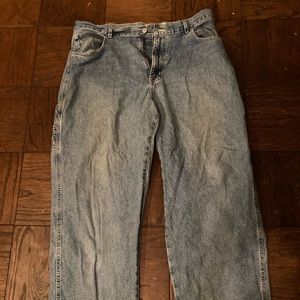 Faded Glory Men’s Light Blue Wash Jeans